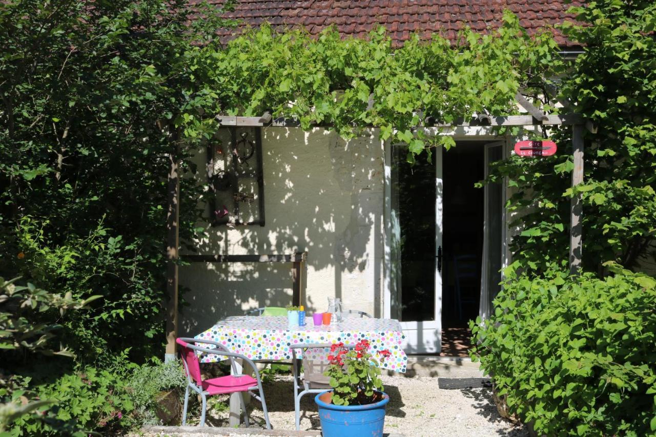 Hotel Les Escaliers De La Combe Saint-Matré Exterior foto